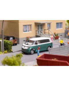 VW ID. Buzz, grün-weiss (HERPA)