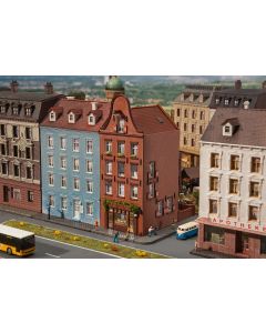 Altstadthaus mit Zigarrenladen