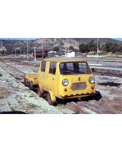 FS Draisine FIAT 500 mit sechseckigem Grill, gelb, mit Anhänger, DCC