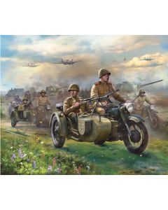 Soviet M-72 Sidecar Motorcycle w/Crew