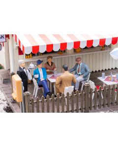 Sitzende Restaurantgäste